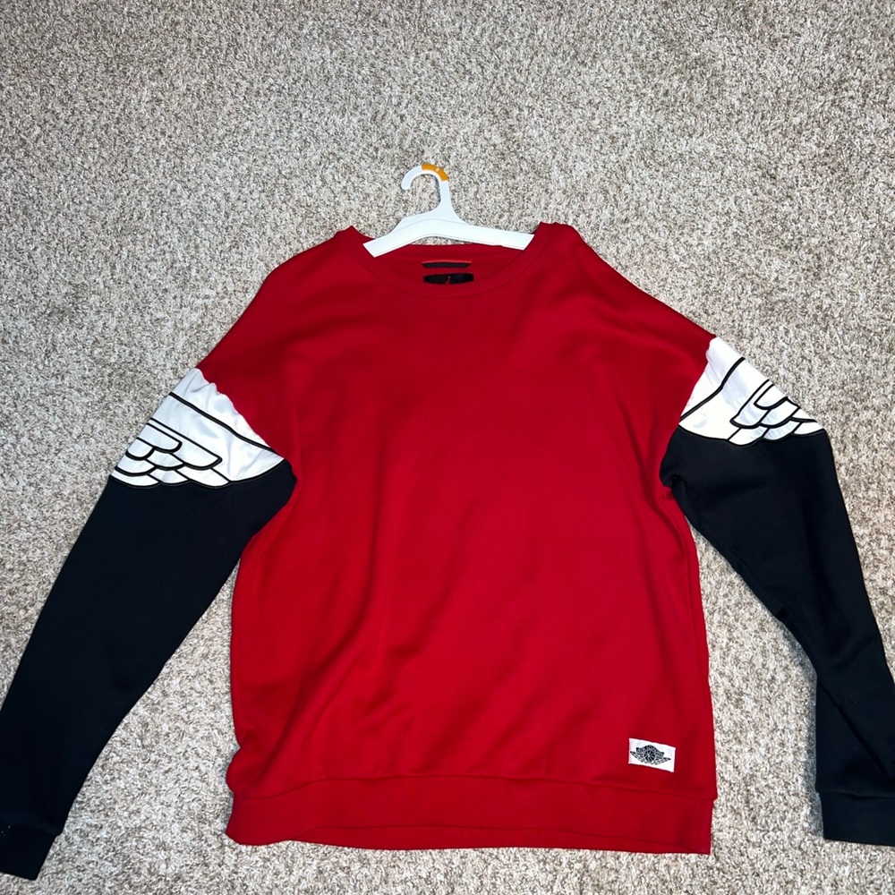 Air Jordan mens crew neck size large long sleeve worn once
